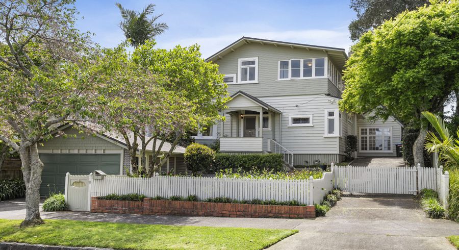  at 25 Kingsview Road, Mount Eden, Auckland