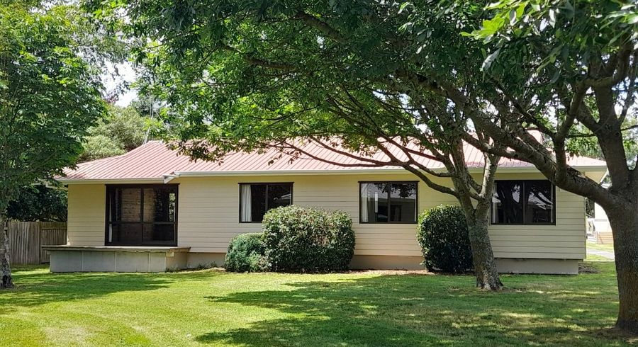  at 12 Keiller Place, Fitzherbert, Palmerston North, Manawatu / Whanganui