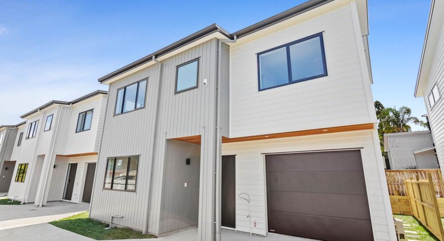  at 9C Totara Grove, Hillcrest, Auckland