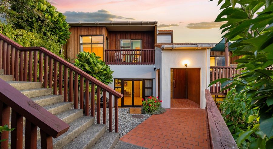  at 12a Cobden Crescent, Bluff Hill, Napier, Hawke's Bay