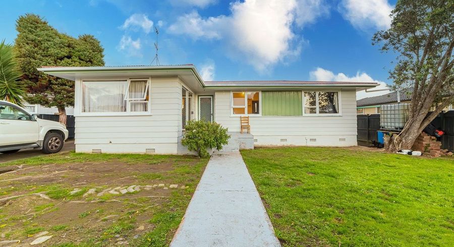  at 14 Swallow Drive, Manurewa, Auckland