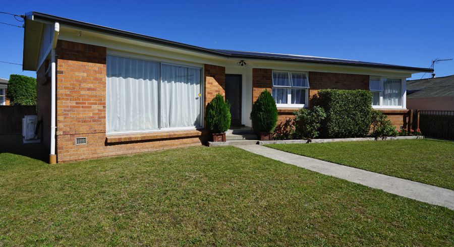  at 18 Macmurdo Avenue, Glenview, Hamilton