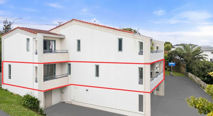  at 1C/223 Sunset Road, Sunnynook, North Shore City, Auckland