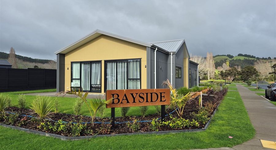  at 3 Mataikokako  Loop, Kawakawa Bay, Manukau City, Auckland
