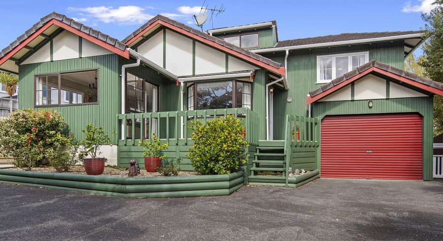  at 13 Chatham Avenue, Paremoremo, Auckland