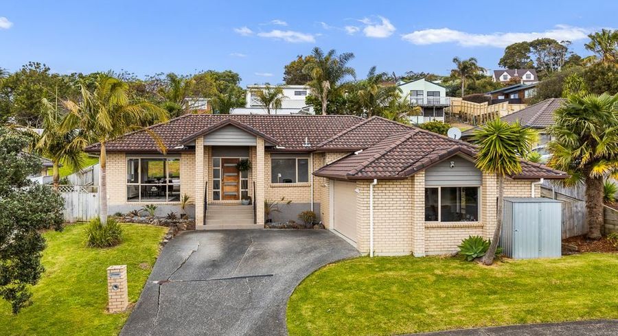  at 11 Bloomfield Rise, Stanmore Bay, Whangaparaoa