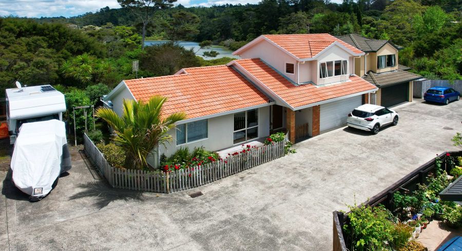  at 4/8 Harkin Close, Albany, Auckland