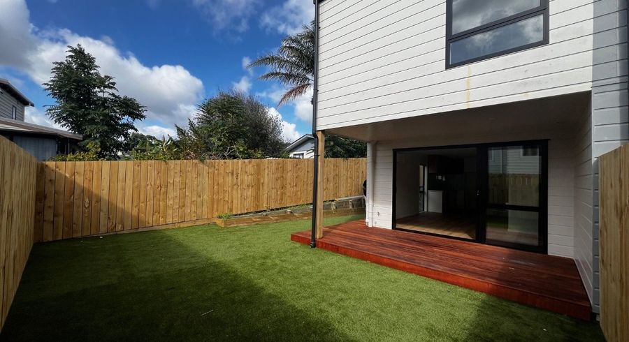  at 7/21 Divich Avenue, Te Atatu South, Waitakere City, Auckland