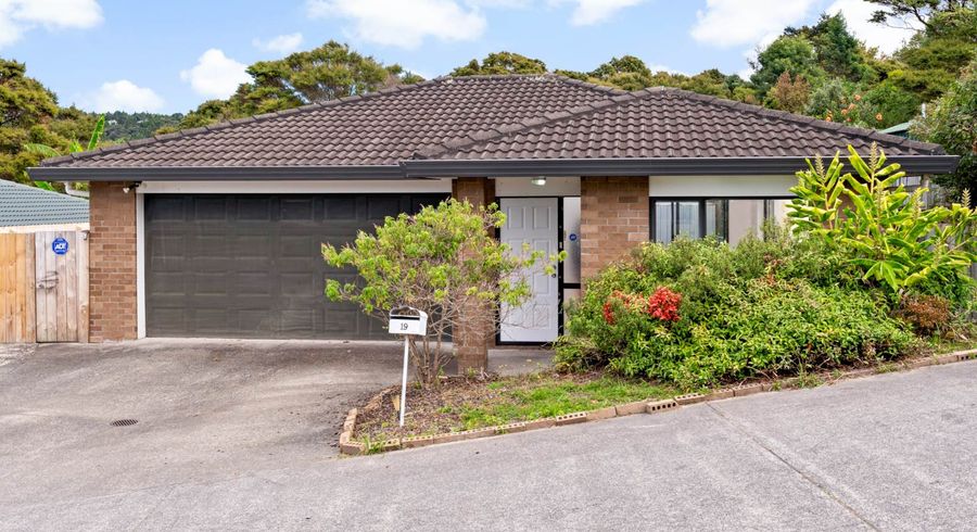  at 19 Shah Place, Glen Eden, Auckland