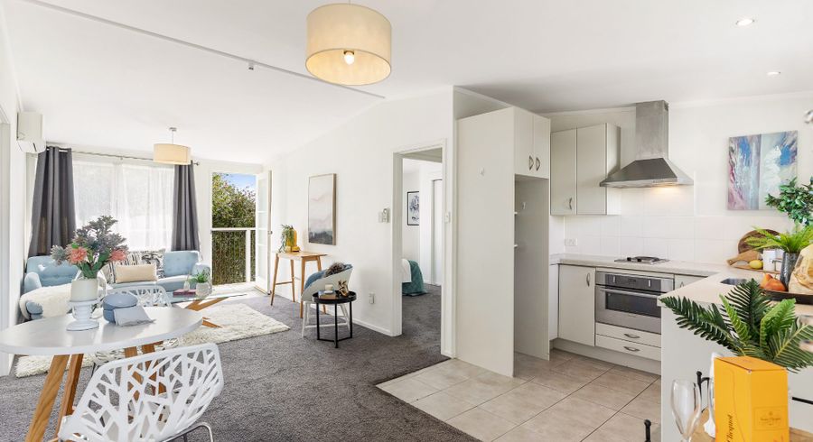  at 2/53 Grange Road, Mount Eden, Auckland