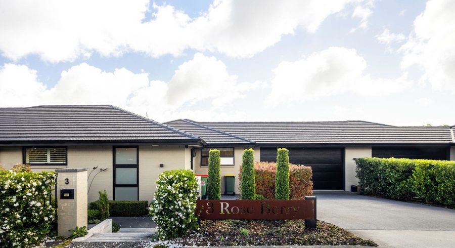  at 3 Rose Berry Crescent, Flagstaff, Hamilton