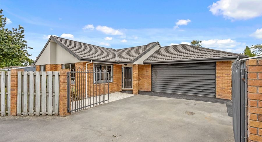  at 921A Ferry Road, Woolston, Christchurch
