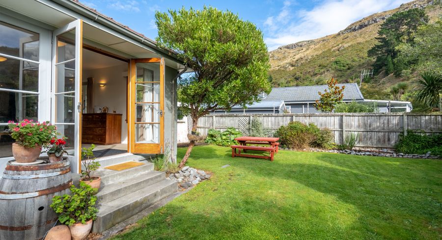  at 9 Duncan Street, Sumner, Christchurch