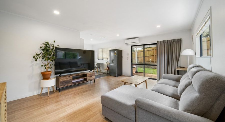  at 2/109 Target Road, Totara Vale, North Shore City, Auckland