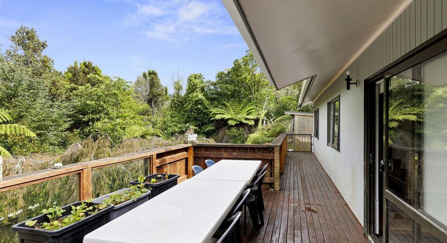  at 6 Serenity Grove, Maoribank, Upper Hutt, Wellington