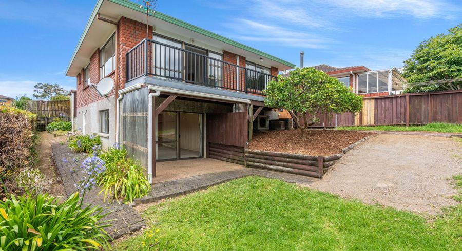  at 1/34 Majesty Place, Half Moon Bay, Manukau City, Auckland