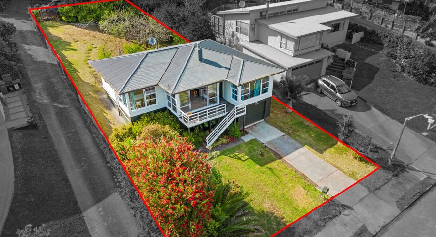  at 52 Newhaven Terrace, Mairangi Bay, Auckland