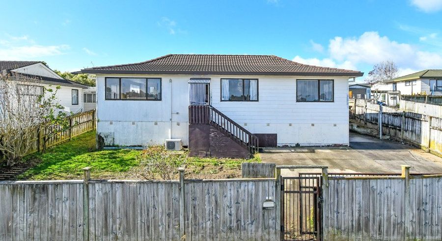  at 1/19 Silver Creek Road, Weymouth, Auckland