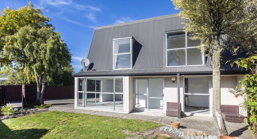  at 2/22C Egmont Place, Bishopdale, Christchurch