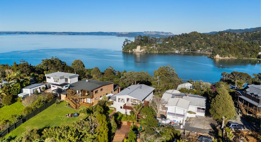  at 16 Arapito Road, Titirangi, Waitakere City, Auckland