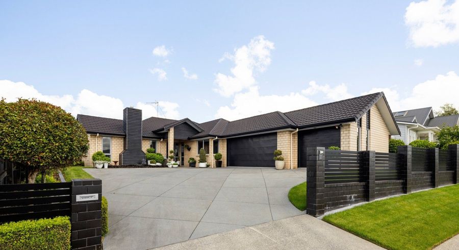  at 3 Cornice Place, Flagstaff, Hamilton