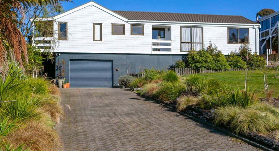  at 25 Shera Street, Acacia Bay, Taupo