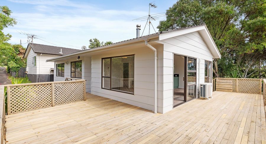  at 2/1A RADIATA LANE, Chatswood, Auckland