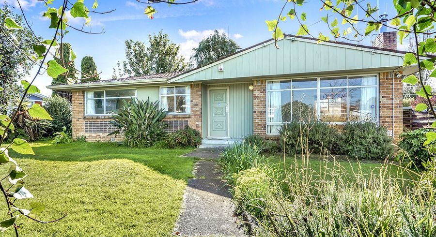  at 23 Lewis Street, Glenview, Hamilton, Waikato