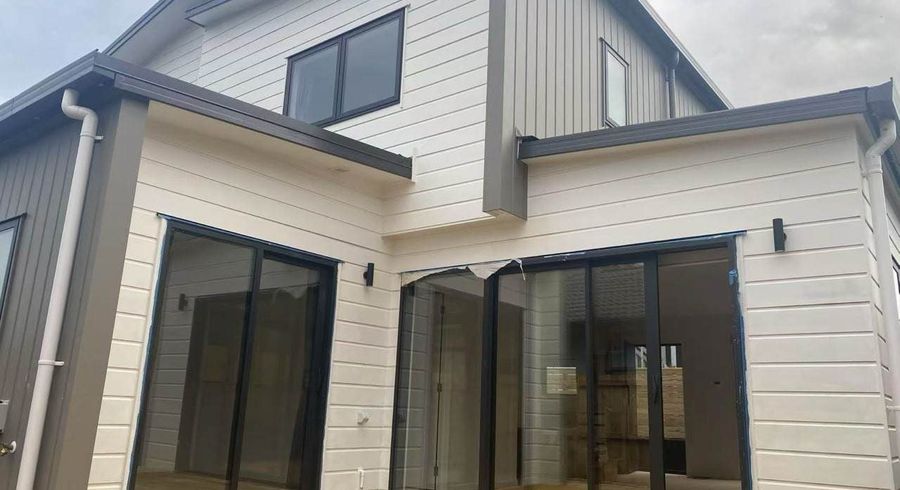  at 9B Ussher Place, Pakuranga Heights, Manukau City, Auckland