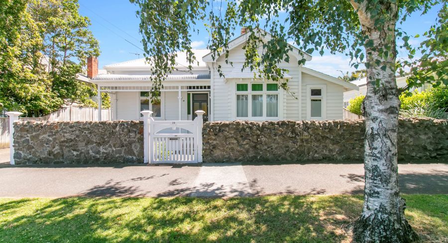  at 20 Rocklands Avenue, Mount Eden, Auckland