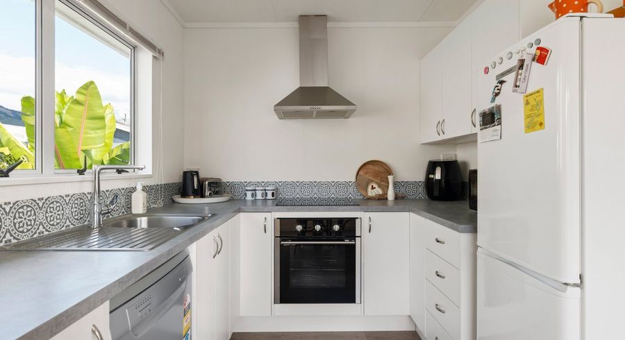  at 2/16 Parkers Road, Tahunanui, Nelson, Nelson / Tasman