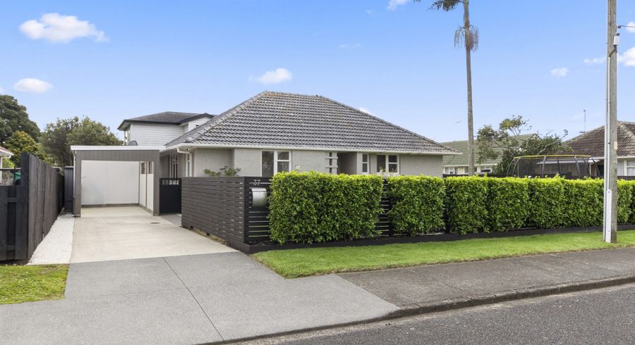  at 37 Armein Road, Panmure, Auckland