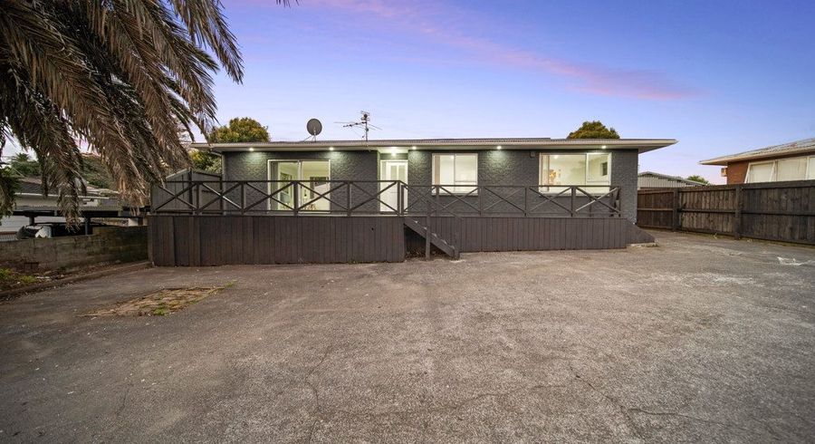  at 7 Slim Place, Clendon Park, Auckland