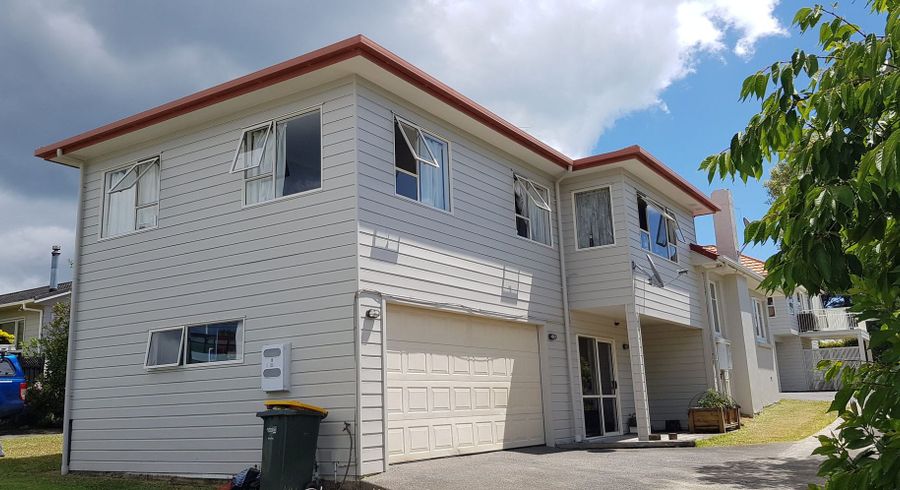  at 1/16 Kauri Glen Road, Northcote, North Shore City, Auckland