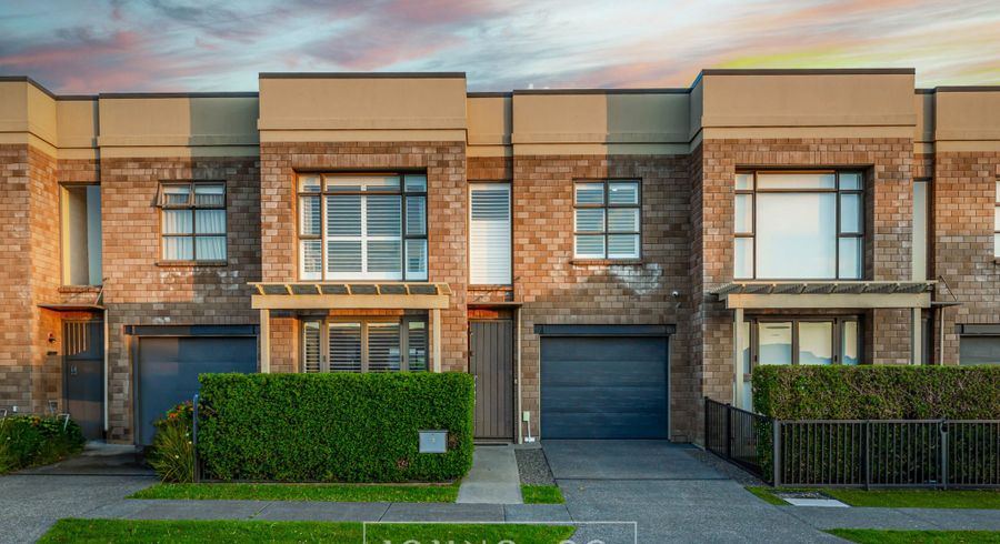  at 16 Purchas Hill Drive, Stonefields, Auckland