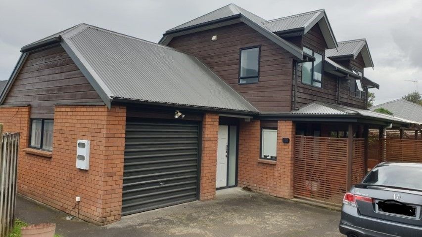  at 23a  Bond Cres, Forrest Hill, North Shore City, Auckland