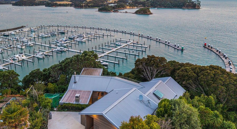  at 34 Kennedy Point Road, Surfdale, Waiheke Island, Auckland