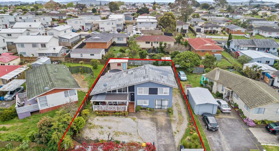  at 62 Mckinstry Avenue, Mangere East, Auckland