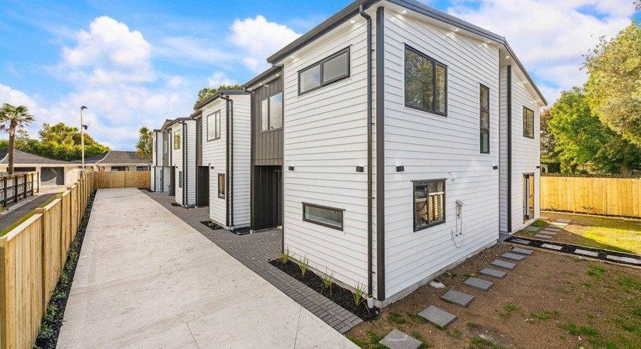  at 224B  Walter Strevens Drive, Conifer Grove, Papakura, Auckland