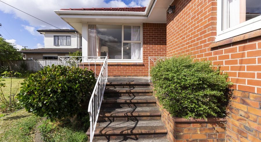  at 10 Mccullough Avenue, Papatoetoe, Auckland