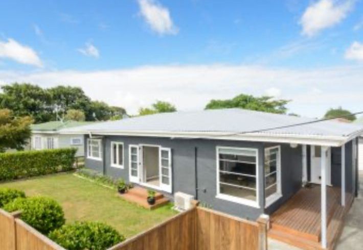  at 2 Simon Street, Feilding, Feilding