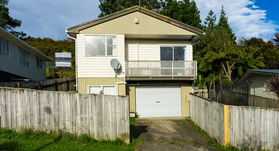  at 42 Kingsley Street, Stokes Valley, Lower Hutt