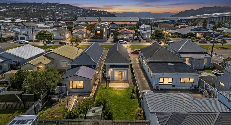  at 138 Rongotai Road, Kilbirnie, Wellington, Wellington