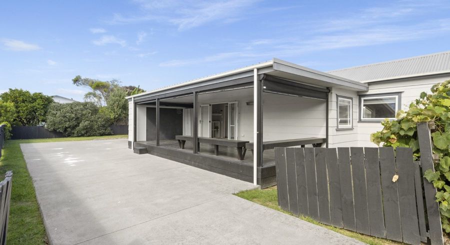  at 824B Papamoa Beach Road, Papamoa Beach, Papamoa