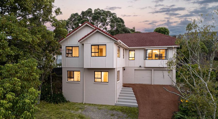  at 31 John Downs Drive, Browns Bay, North Shore City, Auckland