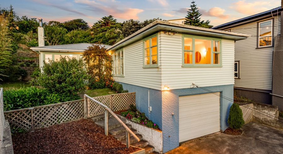  at 15 Mana View Road, Paremata, Porirua