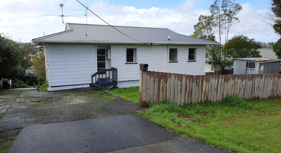  at 50 Parrs Cross Road, Henderson, Waitakere City, Auckland