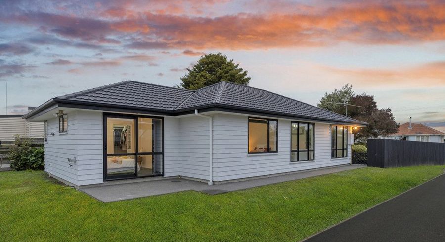  at 72 Bower Avenue, New Brighton, Christchurch City, Canterbury