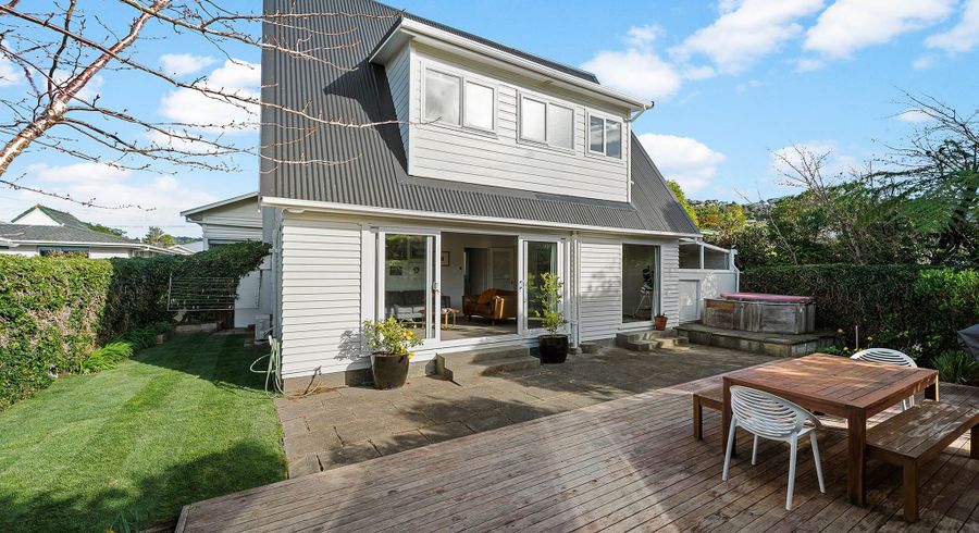  at 10B Cargill Street, Karori, Wellington