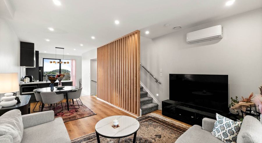  at 2/14 Williamson Avenue, Belmont, North Shore City, Auckland